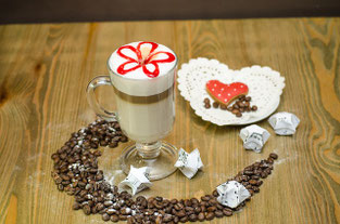 Diese Kaffee-Geschenke lassen Genießer-Herzen höherschlagen
