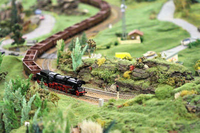 Fantastische Welt – Geschenkideen für Modellbahn-Einsteiger und Liebhaber der Modelleisenbahn